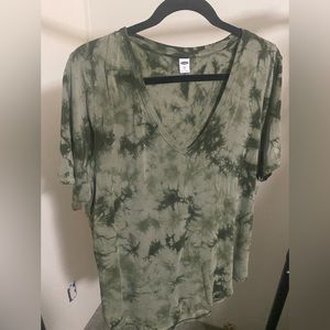 Old Navy T Shirt